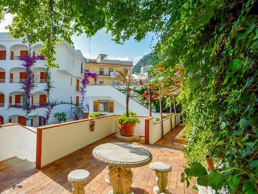 4 NIGHTS IN AMALFI COAST FOR TWO PEOPLE