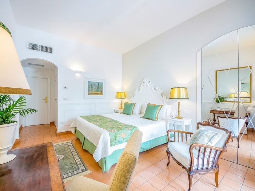 4 NIGHTS IN AMALFI COAST FOR TWO PEOPLE