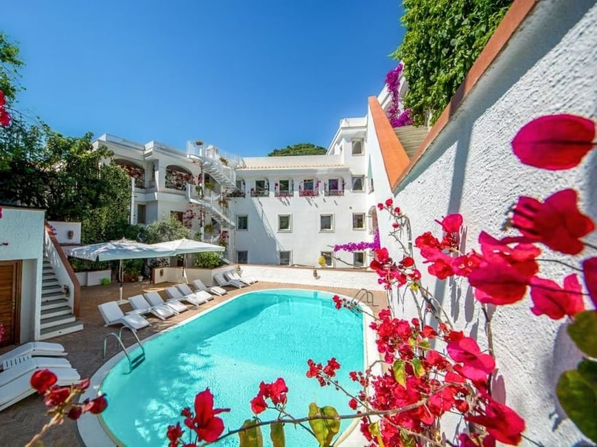 4 NIGHTS IN AMALFI COAST FOR TWO PEOPLE