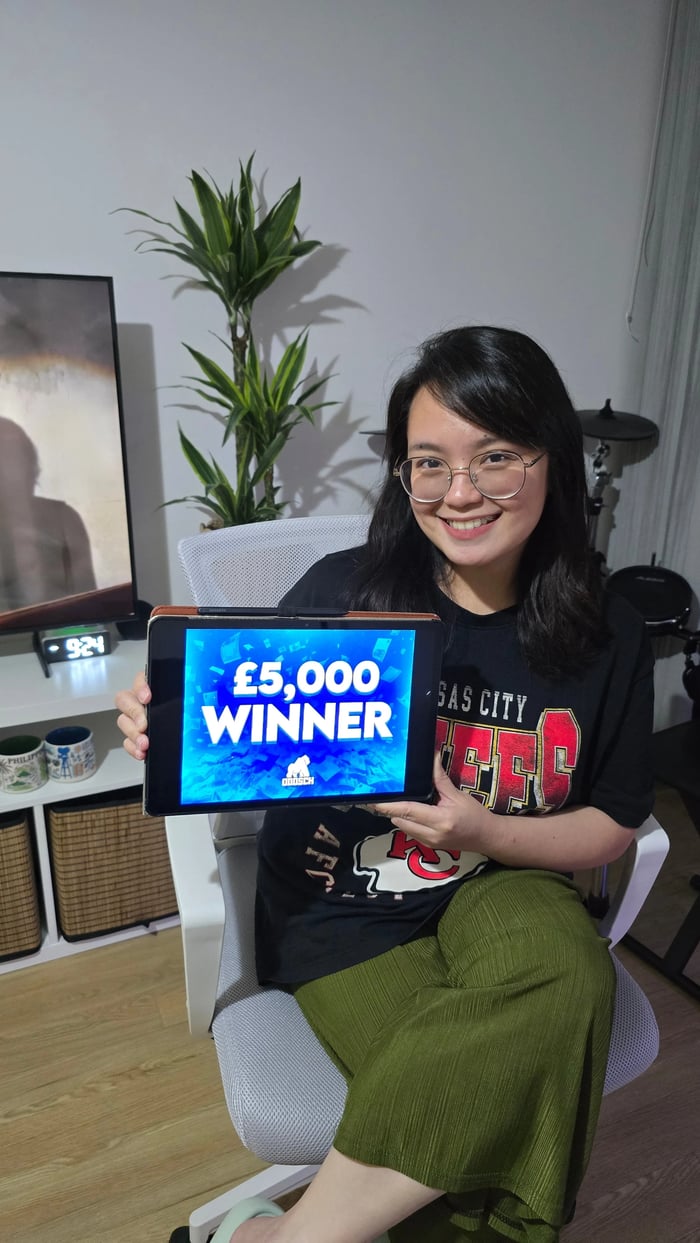 Mary Jenine Dacumos - £5000