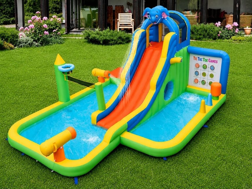 QUICK FIRE: INFLATABLE GIANT WATER PARK