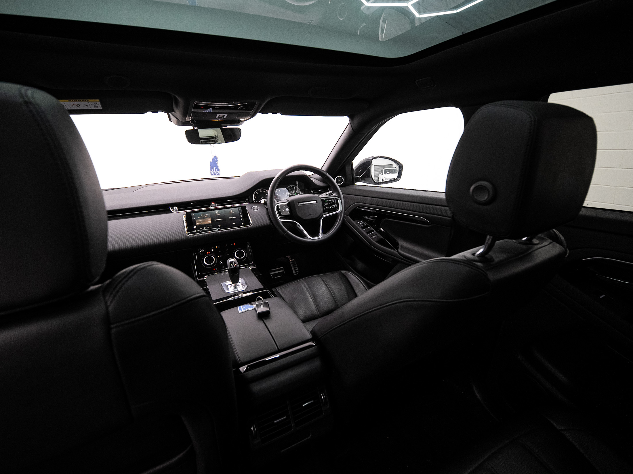 Range Rover Evoque, photo 16 of 17
